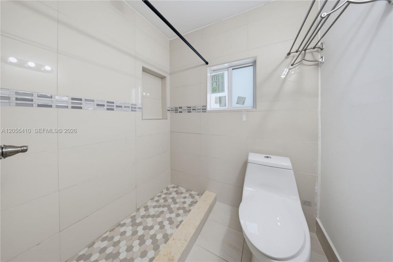 76 W 14 St , Hialeah, FL 33010 Photo