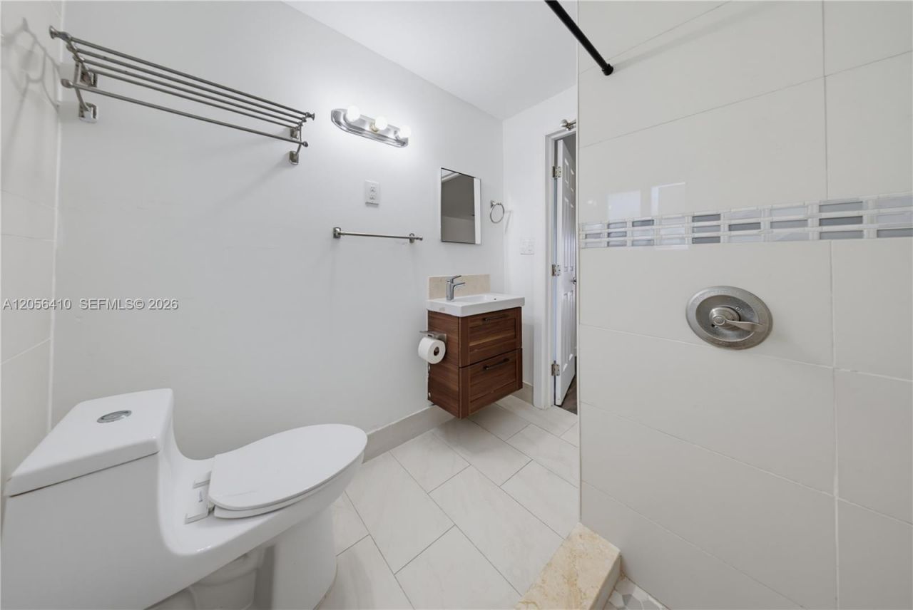76 W 14 St , Hialeah, FL 33010 Photo