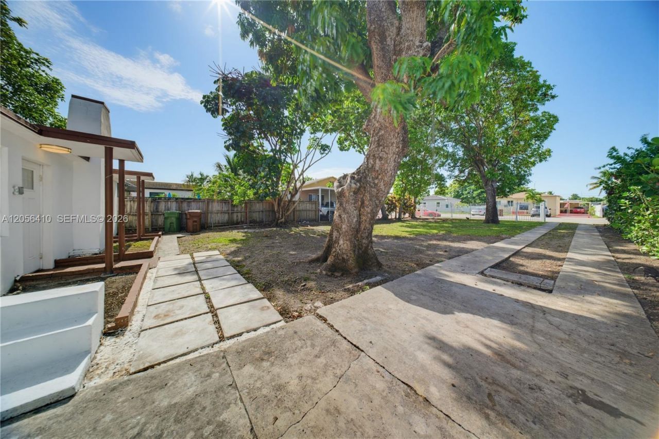 76 W 14 St , Hialeah, FL 33010 Photo