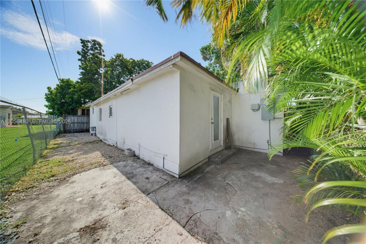 76 W 14 St , Hialeah, FL 33010 Photo