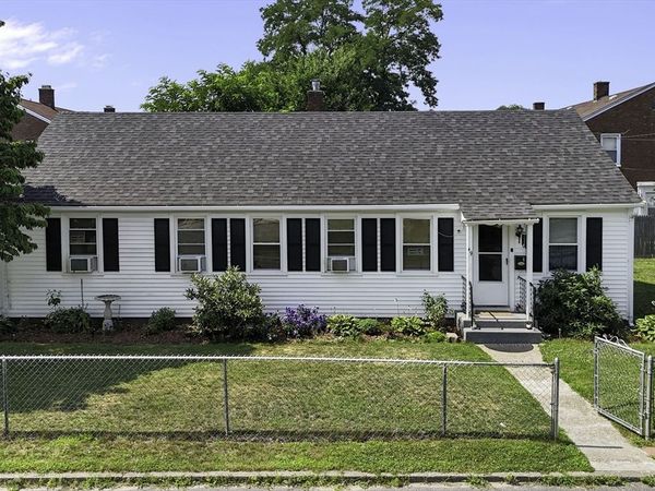 47-49 Farragut St, Springfield, MA 01104