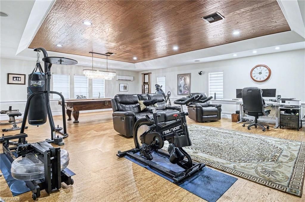 9250 The Ln, Naples, FL 34109 Photo
