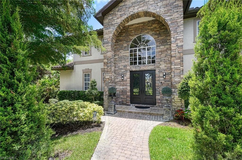 9250 The Ln, Naples, FL 34109 Photo