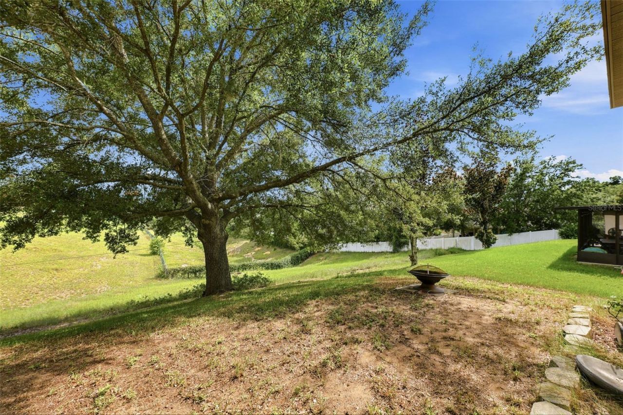 800 Marietta Lane , Eustis, FL 32726 Photo