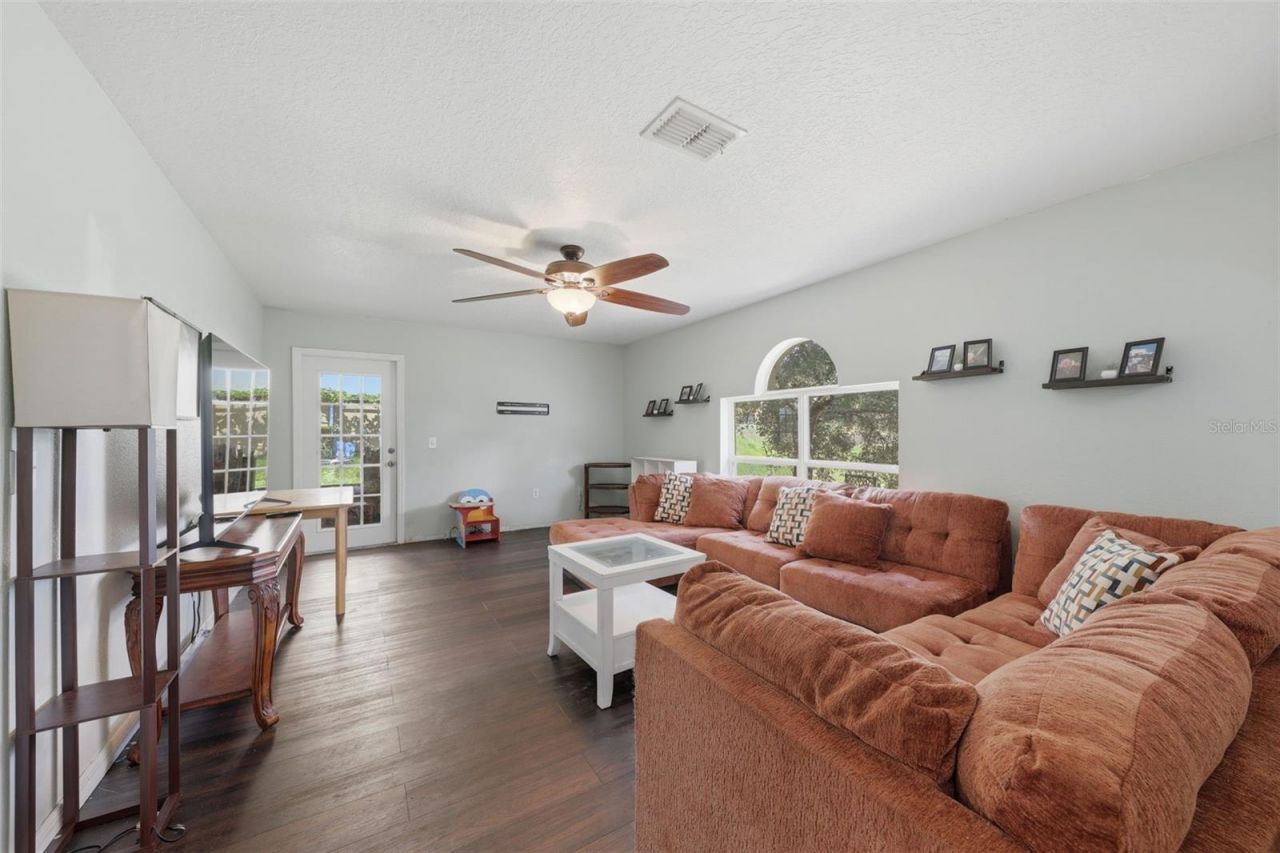 800 Marietta Lane , Eustis, FL 32726 Photo