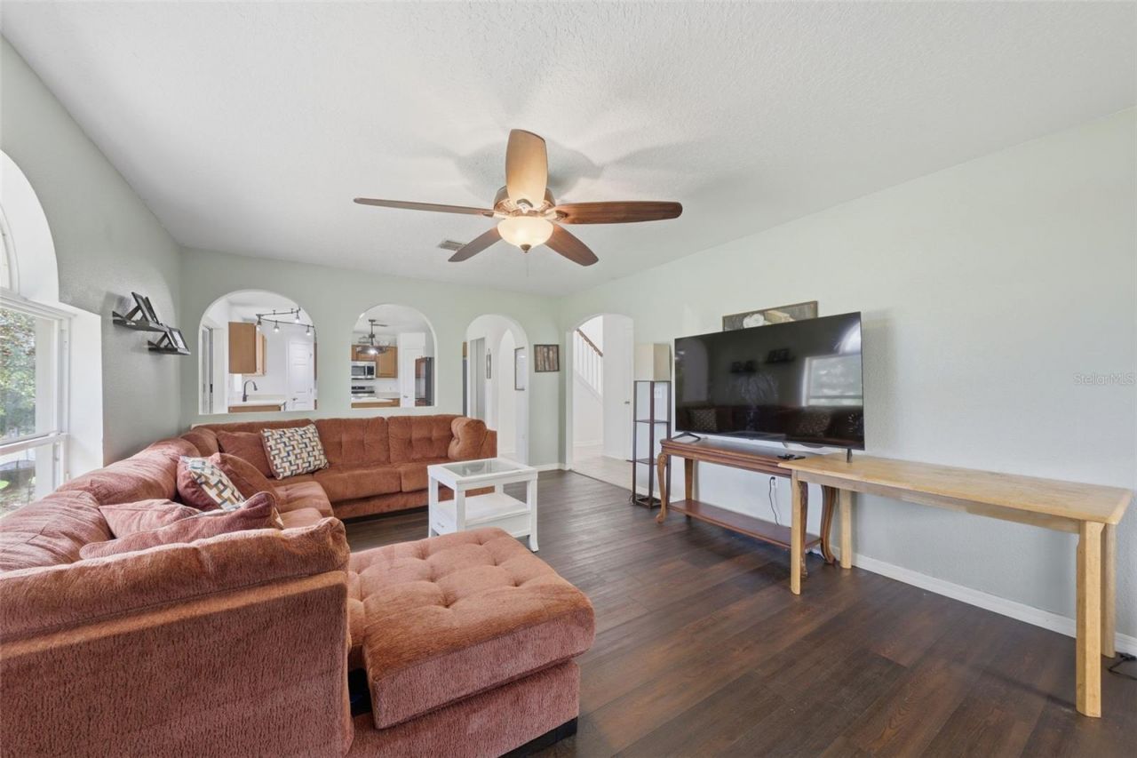 800 Marietta Lane , Eustis, FL 32726 Photo