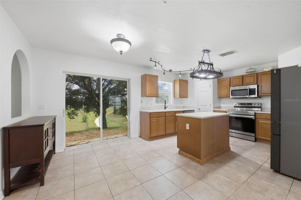 800 Marietta Lane , Eustis, FL 32726 Photo