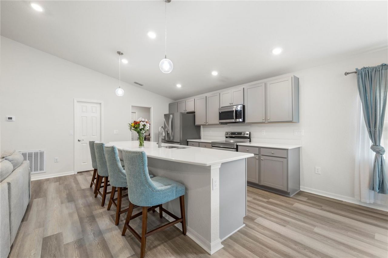 35542 Bellington Boulevard , Zephyrhills, FL 33541 Photo