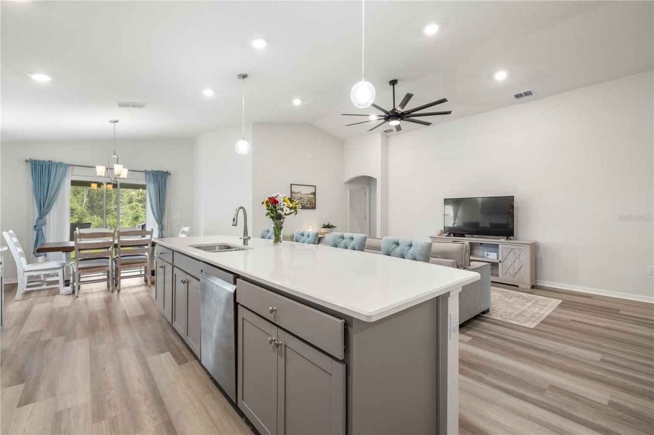 35542 Bellington Boulevard , Zephyrhills, FL 33541 Photo