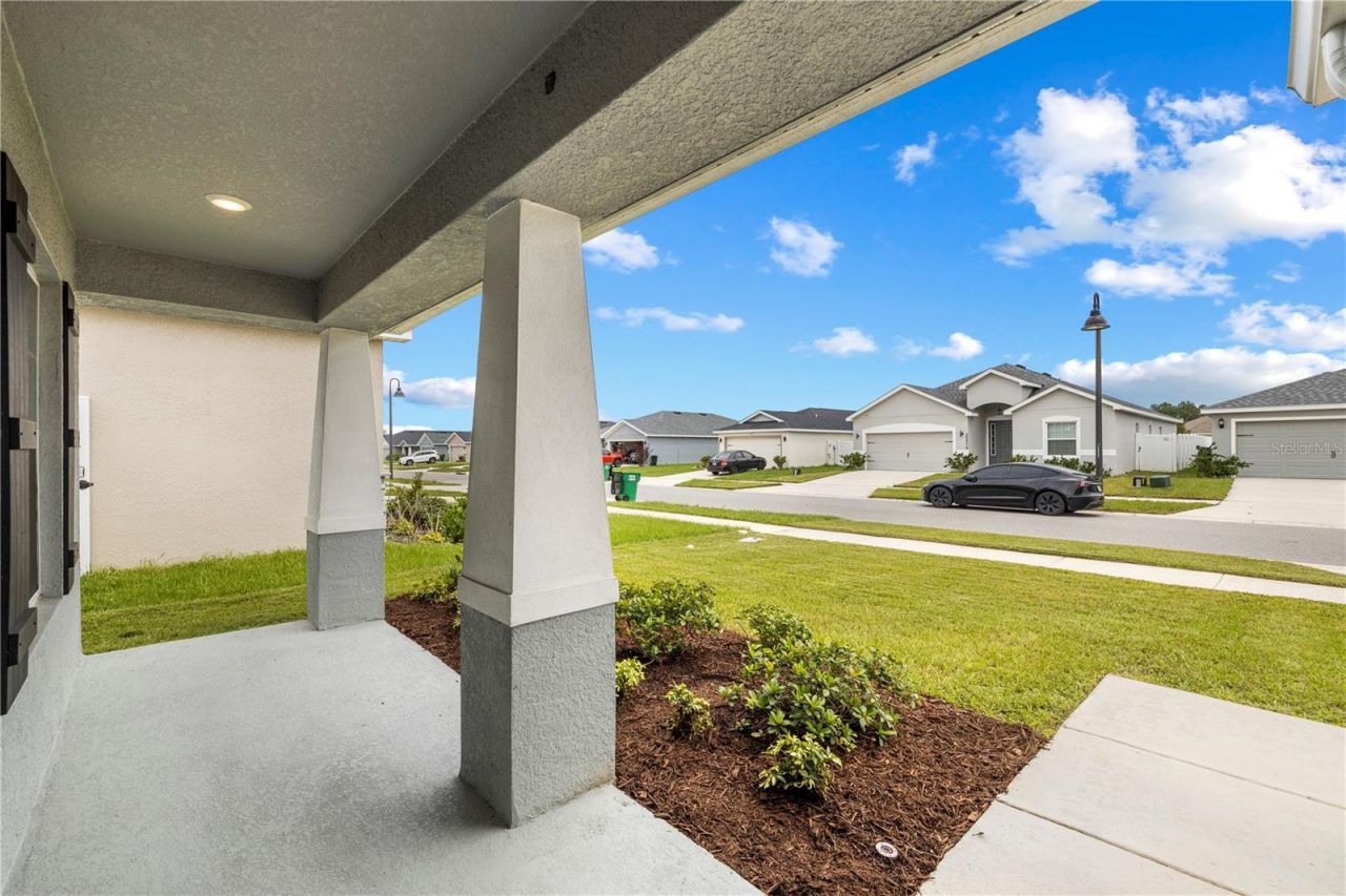 35542 Bellington Boulevard , Zephyrhills, FL 33541 Photo