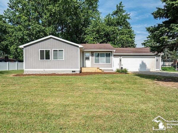13911 Alton Road, Monroe, MI 48161