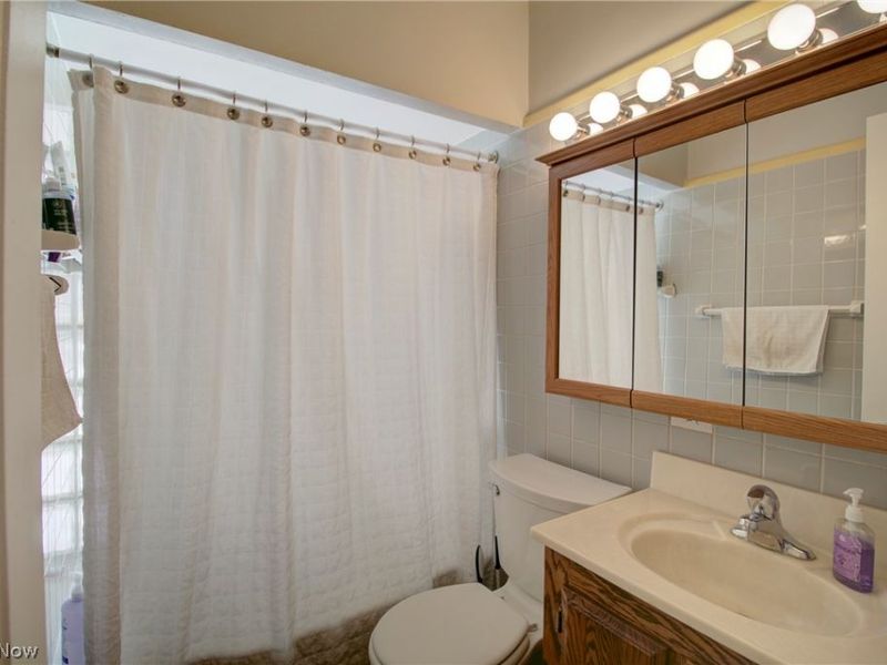 3301 Warren Road, Cleveland, OH 44111 Photo 14