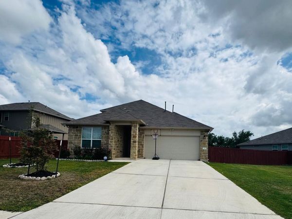 113 Queen Anne DR, Leander, TX 78641