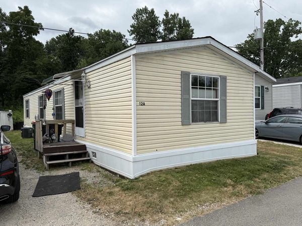 8481 S 5th Avenue, Unit A12, Oak Creek, WI 53154
