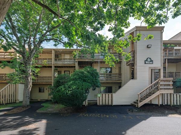800 Bearses Way, Unit 6WE, Barnstable, MA 02601
