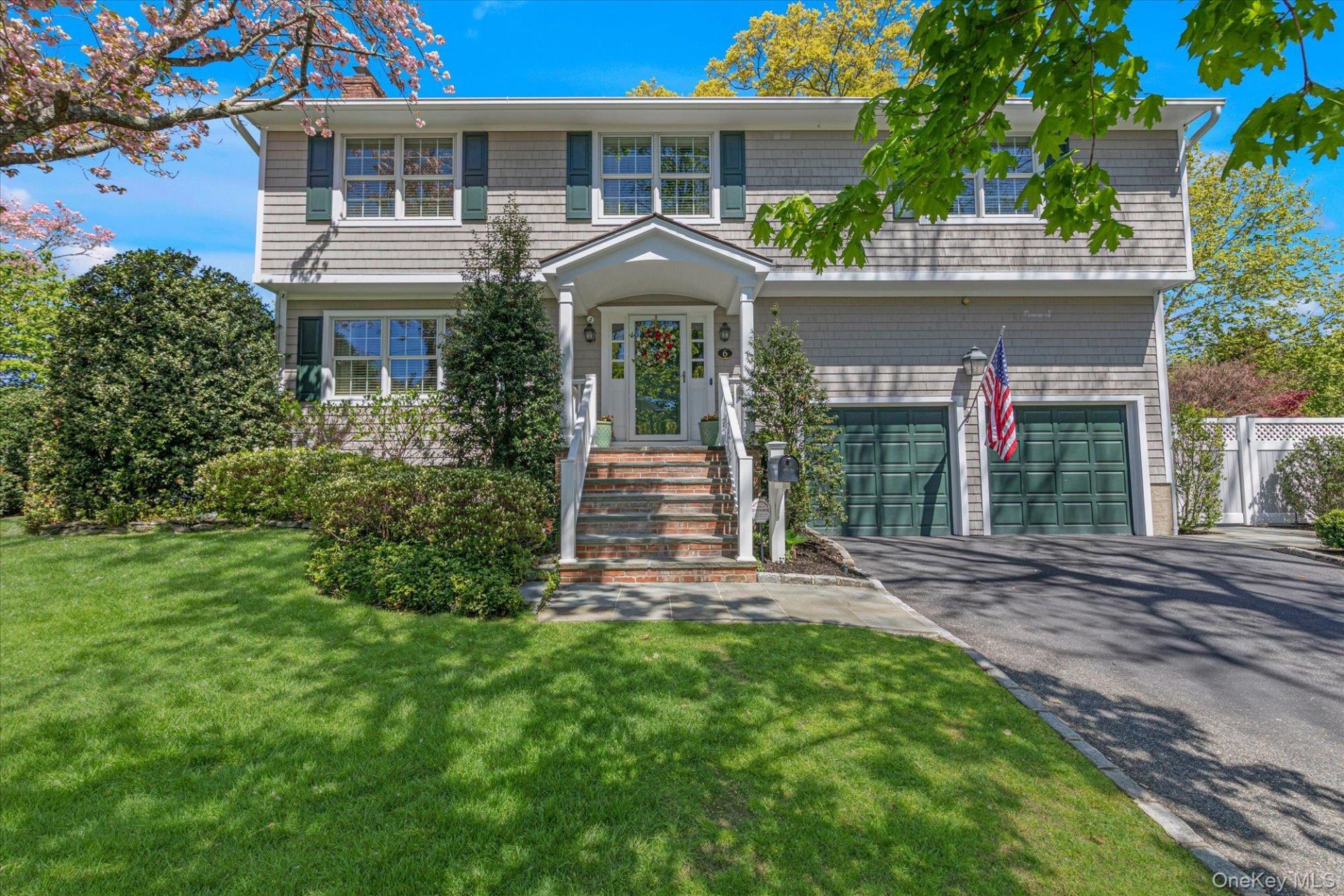 6 Maple Avenue , Locust Valley, NY 11560 Main Photo