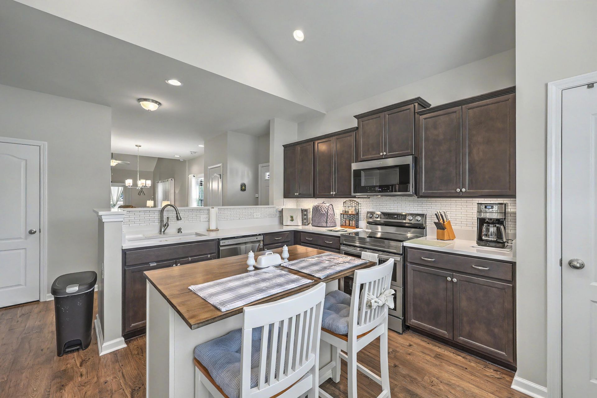 166 Kirkland Street Photo 11