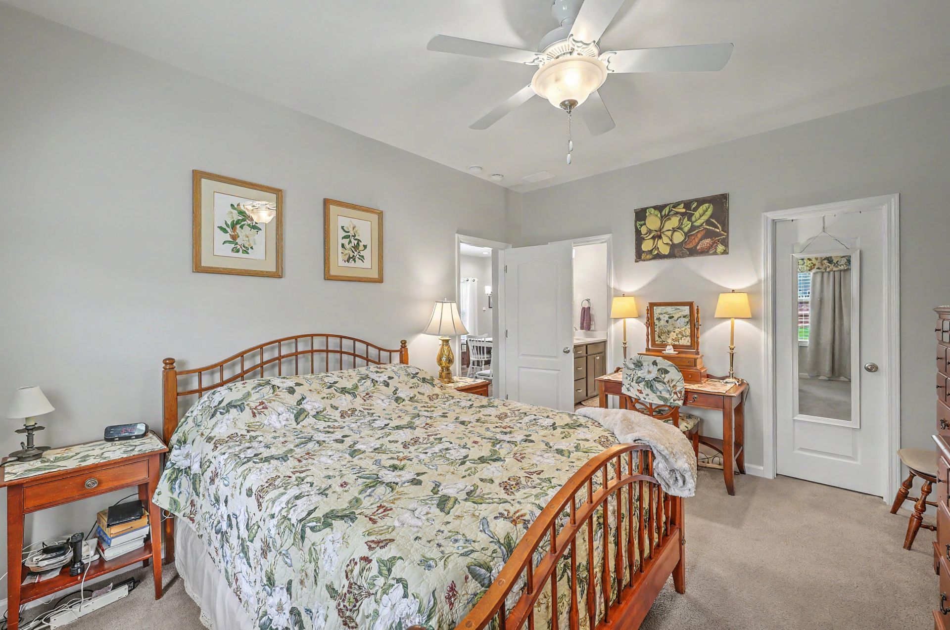 166 Kirkland Street Photo 20