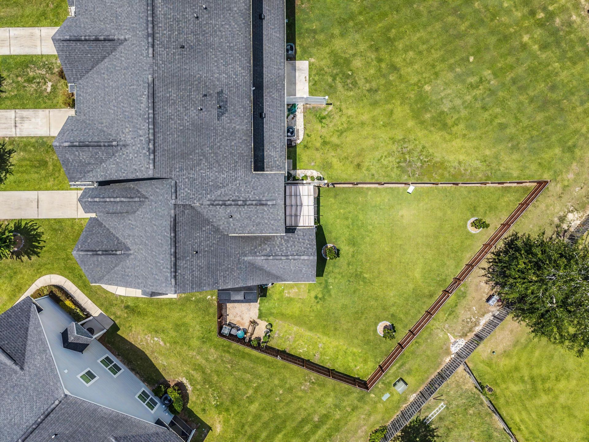 166 Kirkland Street Photo 37