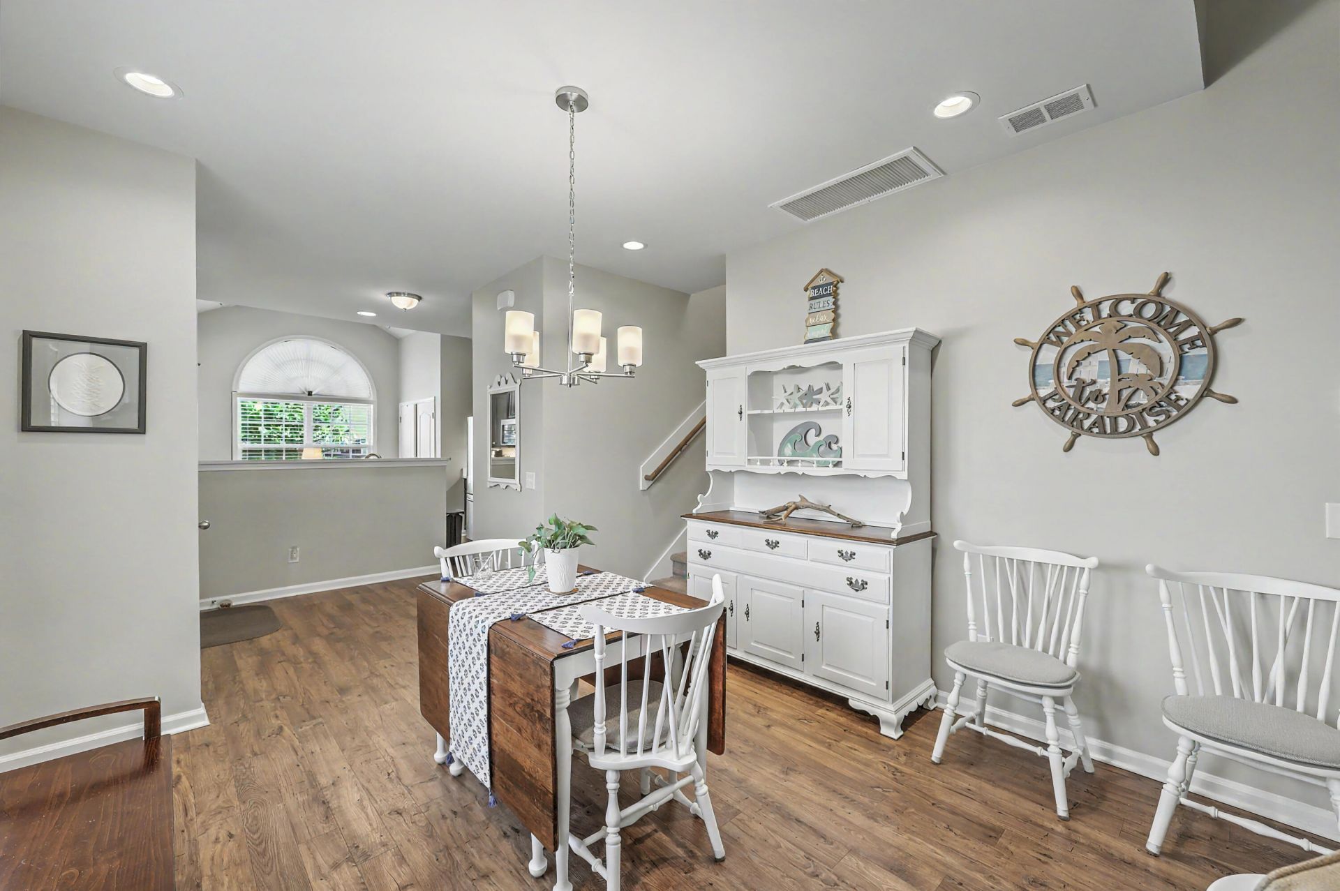 166 Kirkland Street Photo 8