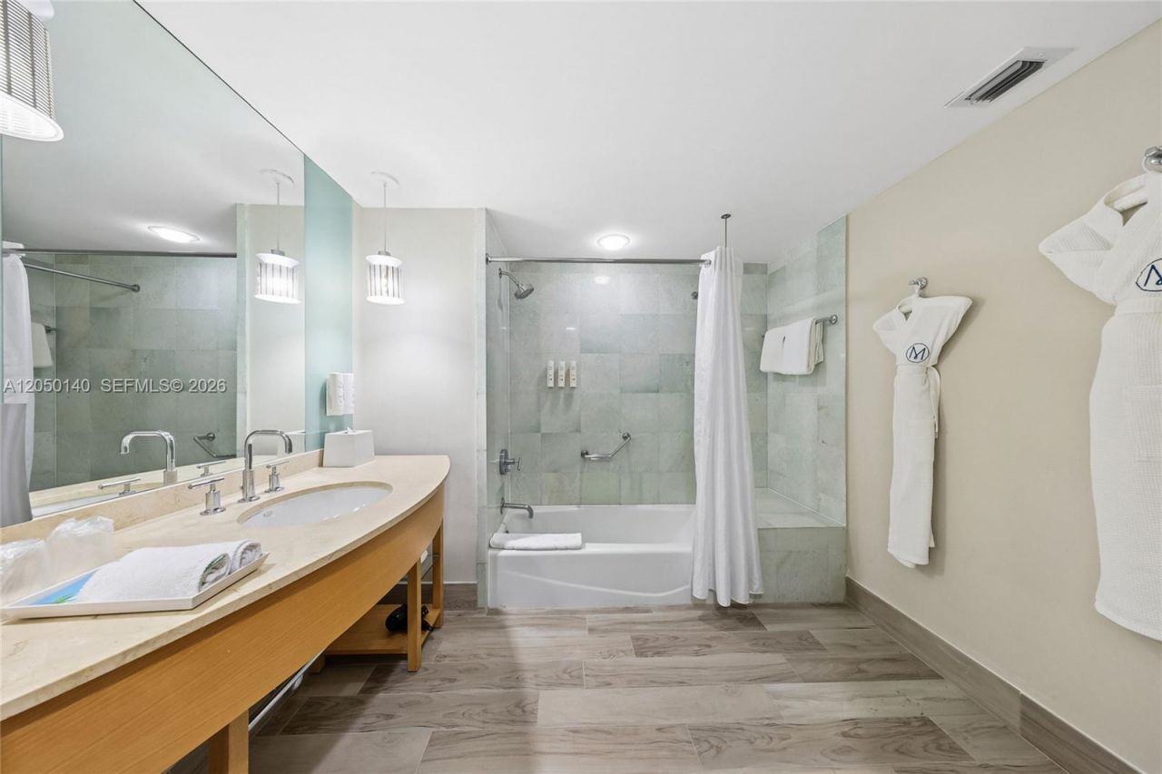 Please Call For Address, Unit 1406, Sunny Isles Beach, FL 33160 Photo