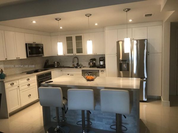 19390 COLLINS AV , Unit 417, Sunny Isles Beach, FL 33160