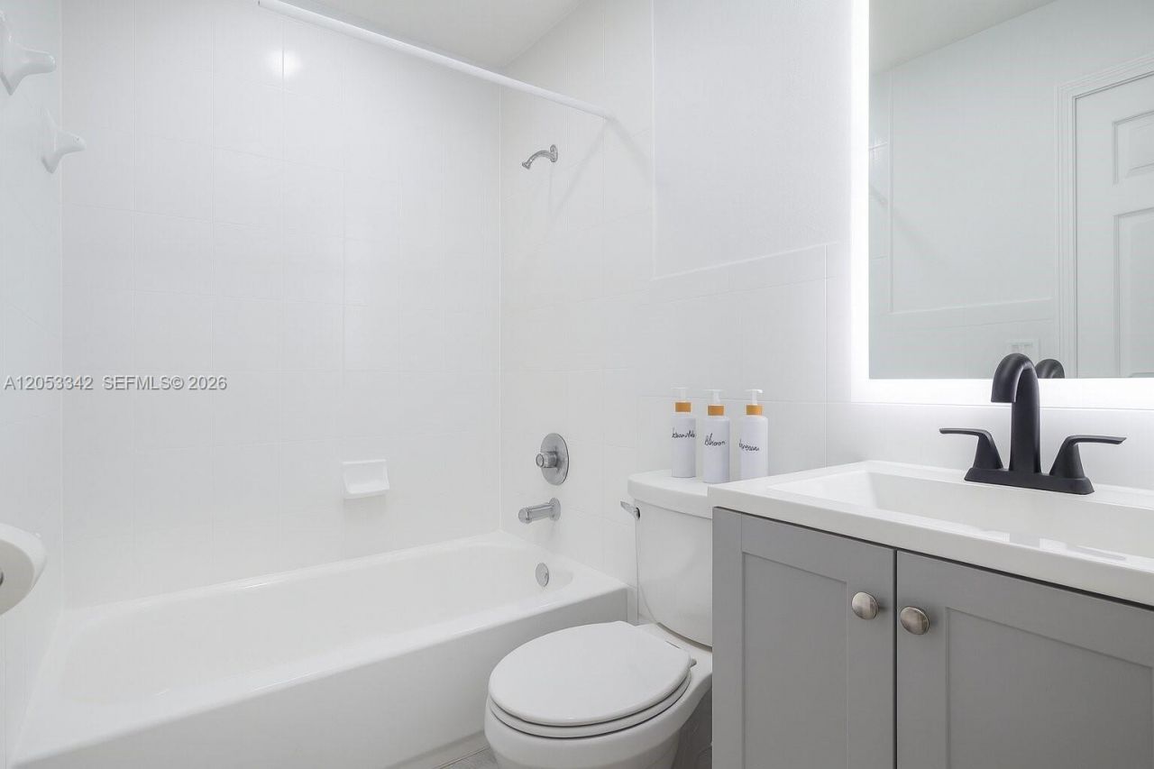 605 SW 14th Ter , Fort Lauderdale, FL 33312 Photo