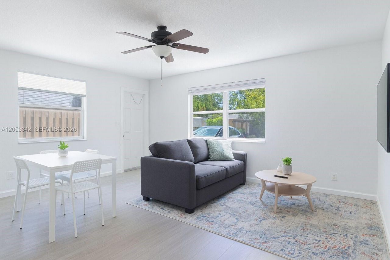 605 SW 14th Ter , Fort Lauderdale, FL 33312 Photo