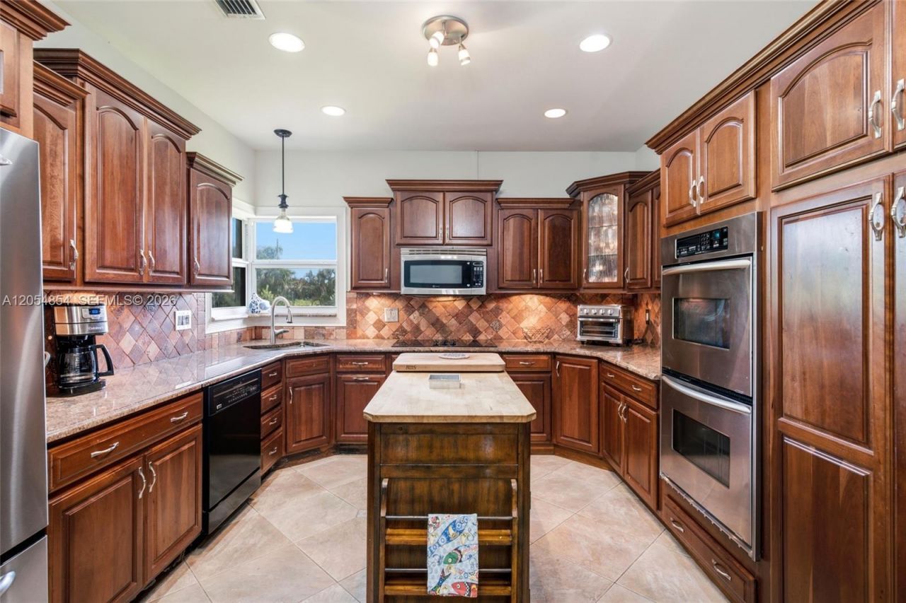 24280 SW 182nd Ave , Homestead, FL 33031 Photo