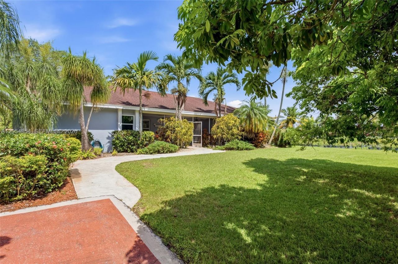 24280 SW 182nd Ave , Homestead, FL 33031 Photo