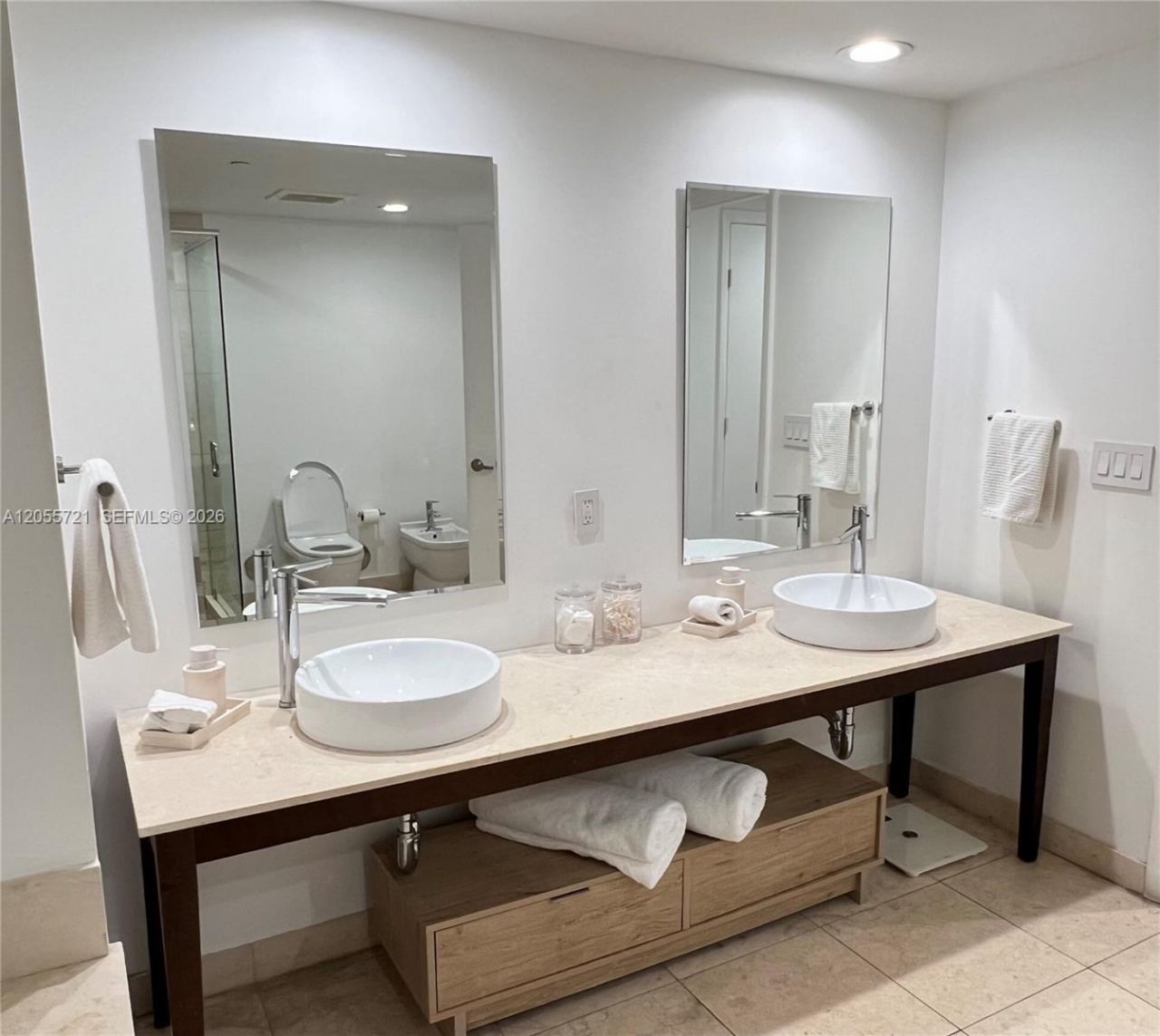 495 Brickell Ave , Unit BAY406, Miami, FL 33131 Photo