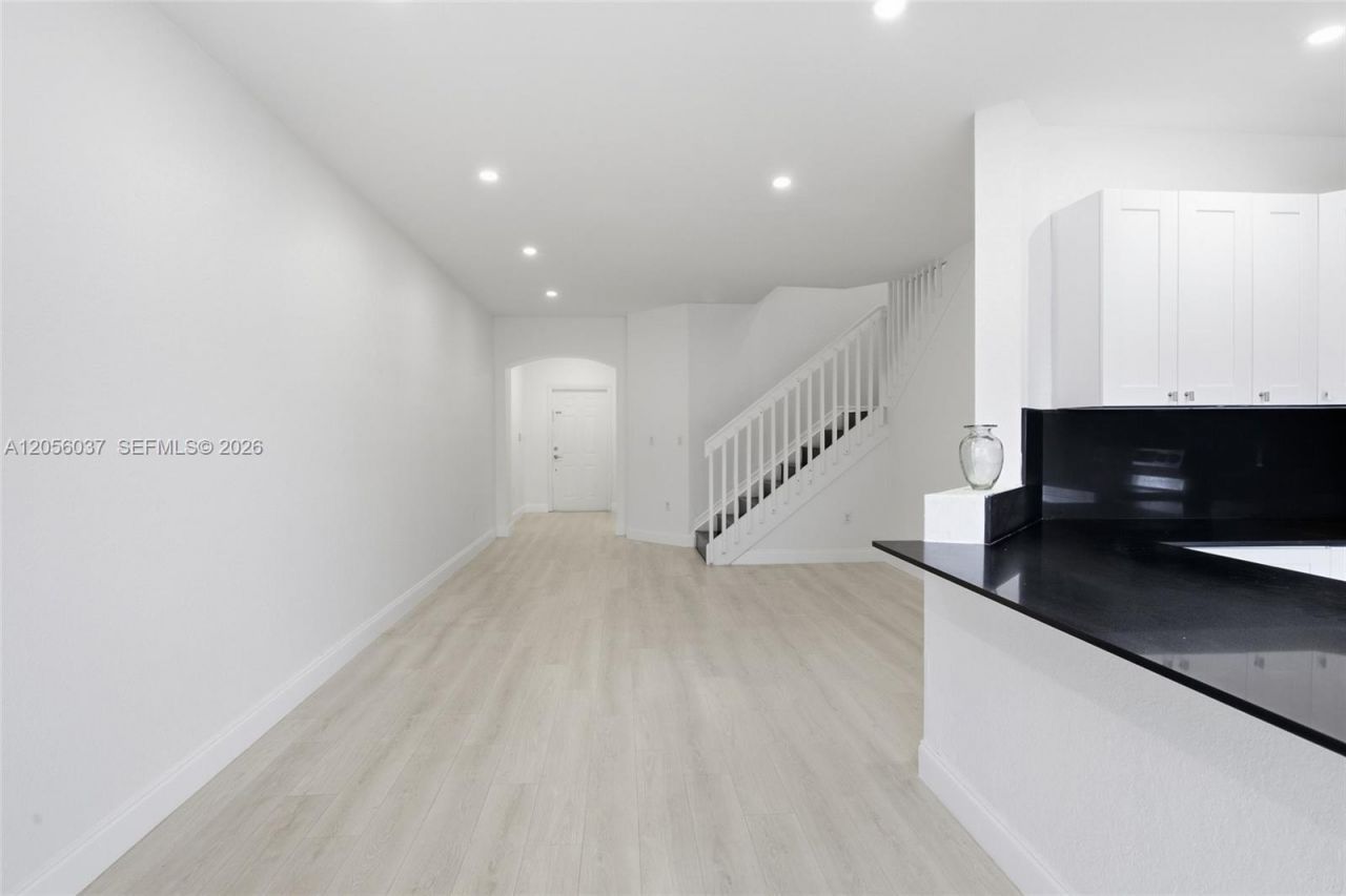 10863 NW 83rd , Unit 2, Doral, FL 33178 Photo