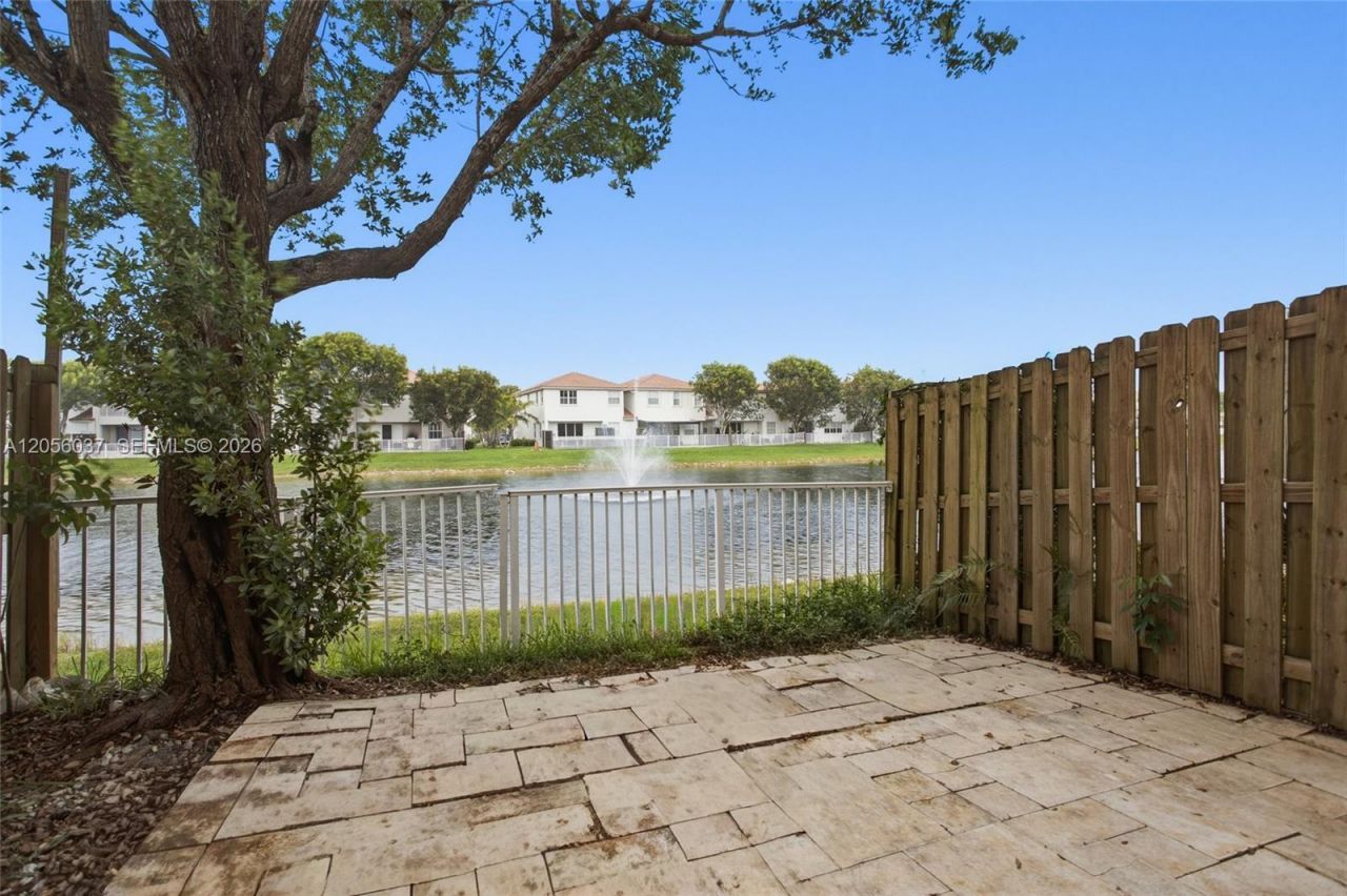 10863 NW 83rd , Unit 2, Doral, FL 33178 Photo
