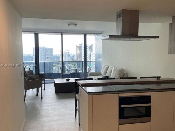1000 Brickell Plaza , Unit 2404, Miami, FL 33131