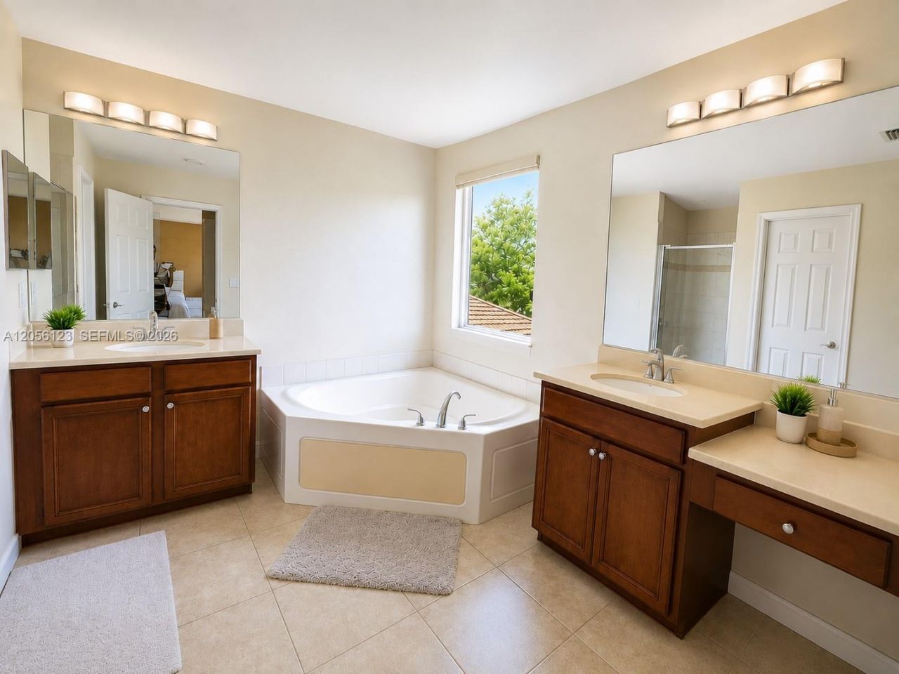 4415 E Whitewater Ave , Weston, FL 33332 Photo