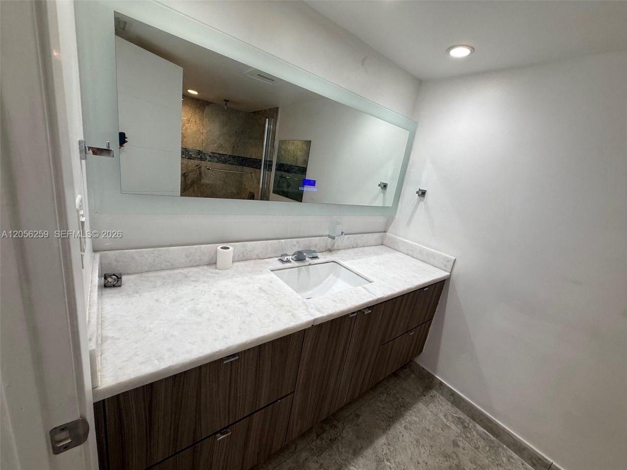1670 NE 191st St, Unit 302-3, Miami, FL 33179 Photo