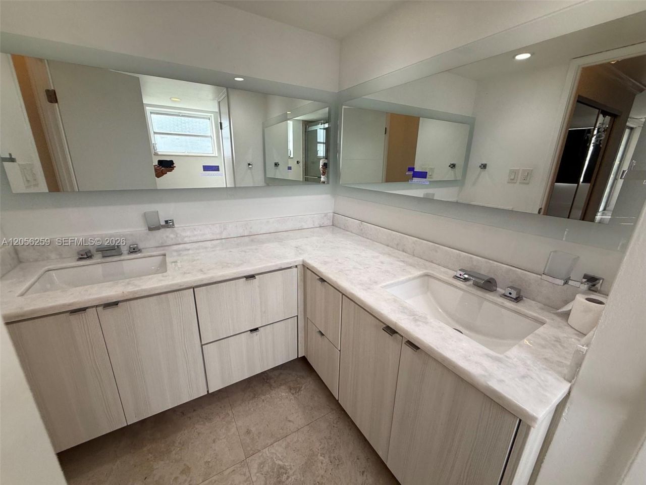 1670 NE 191st St, Unit 302-3, Miami, FL 33179 Photo