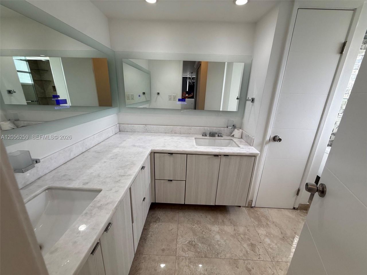 1670 NE 191st St, Unit 302-3, Miami, FL 33179 Photo