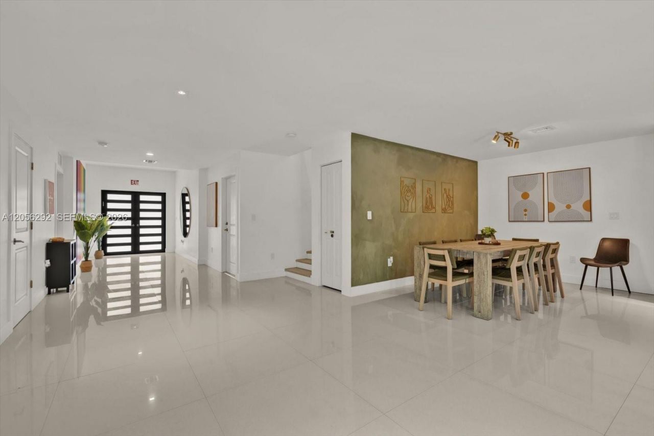 808 SW 29th St , Fort Lauderdale, FL 33315 Photo