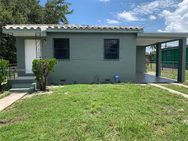 1770 NW 84th St , Miami, FL 33147