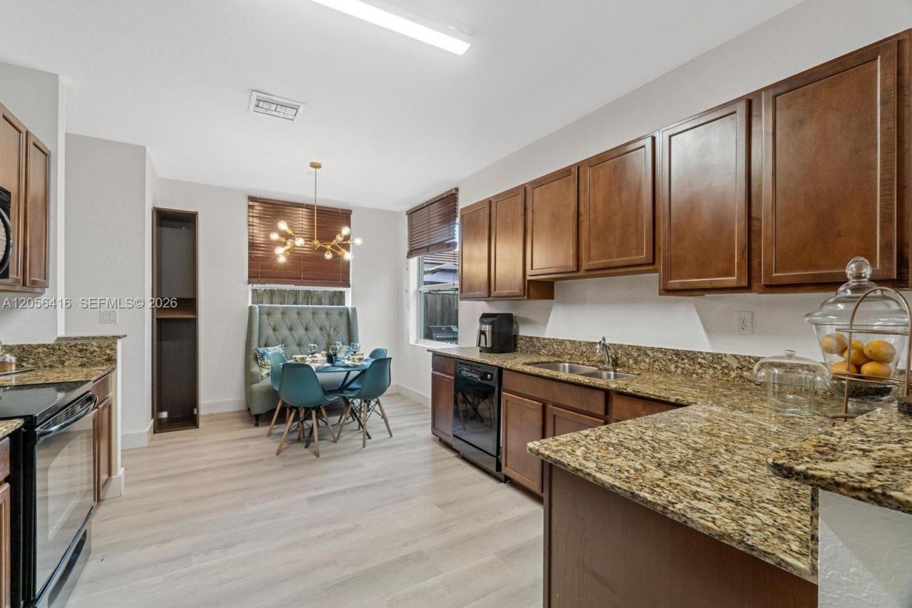 657 SE 31st Ave , Homestead, FL 33033 Photo