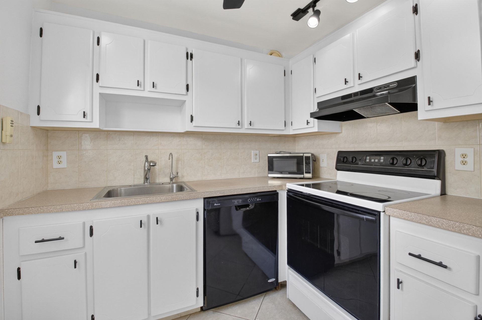 449 Monaco J, Delray Beach, FL 33446 Photo
