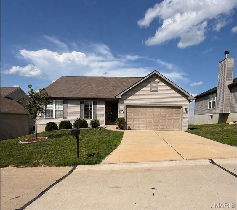 6584 Buckingham Palace Drive , Imperial, MO 63052 Main Photo