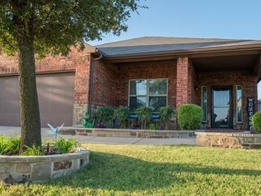 1120 Sierra Blanca Drive, Fort Worth, TX 76028