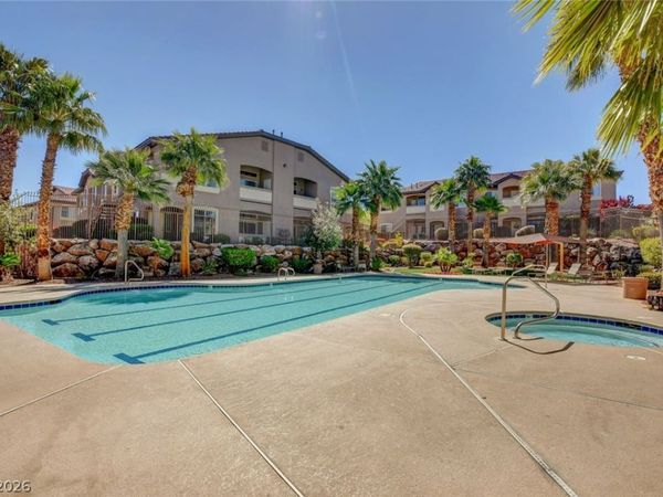 2305 W Horizon Ridge Parkway , Unit 2423, Henderson, NV 89052