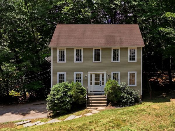 11 Navajo St, Hubbardston, MA 01452