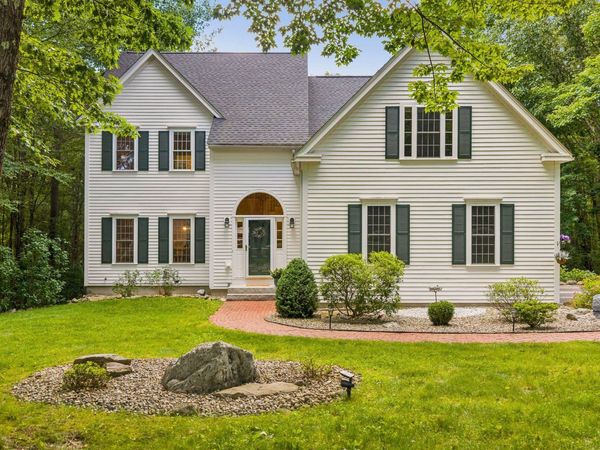14 Whittier Drive, Bow, NH 03304