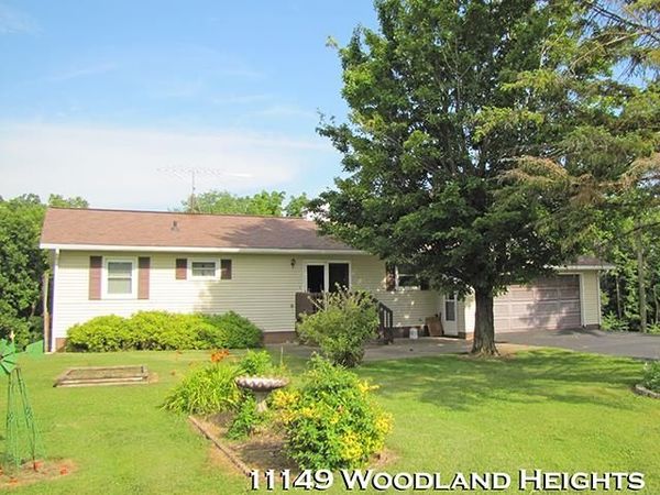 11149 Woodland Heights, Cassville, WI 53806