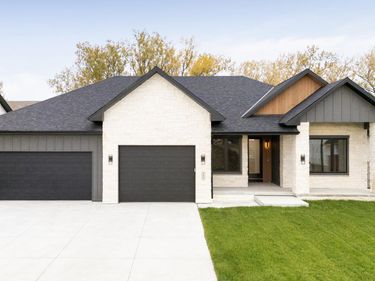 3650 Wilderness Hills Boulevard, Lincoln, NE 68516