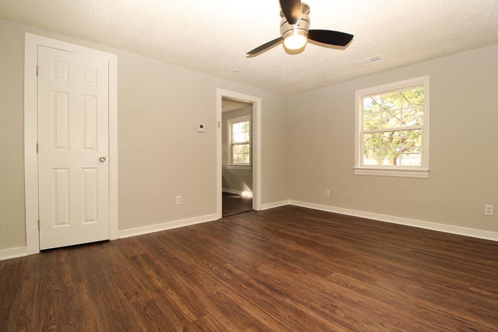 1185 Bexley Street Photo 5